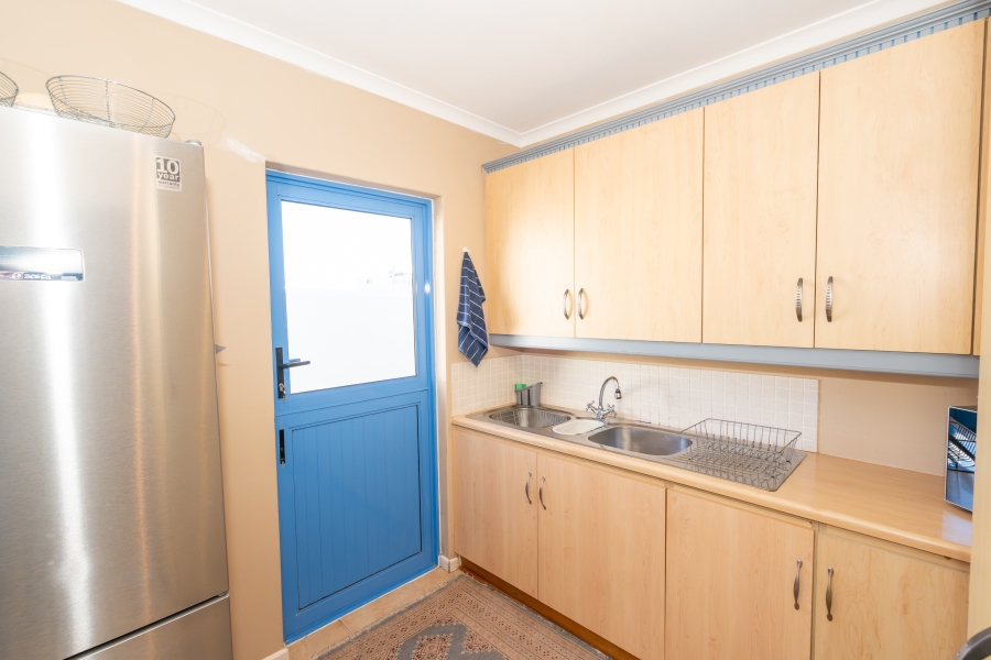 4 Bedroom Property for Sale in Paradise Beach Western Cape
